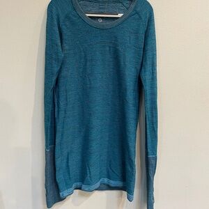 Lululemon long sleeve SWIFTLY size 4